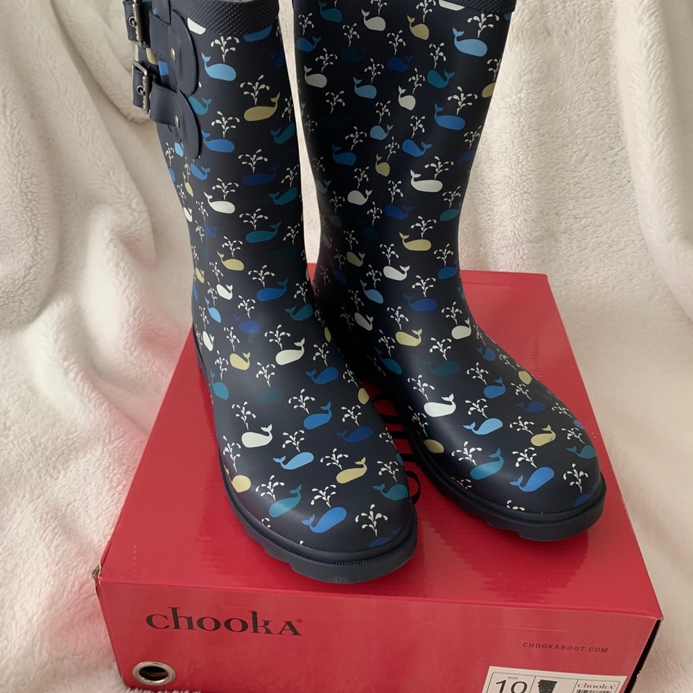 Chooka Tonal Whales Mid-Rise Rain Boots ☔️